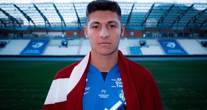 Altay’a Efe’den bonus şoku