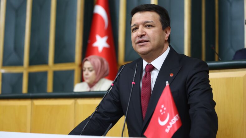 Arıkan, Babacan ve Davutoğlu, Yeni Yol grup toplantısında konuştu