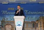 Bakan Bayraktar, liselilerin mezuniyet törenine katıldı