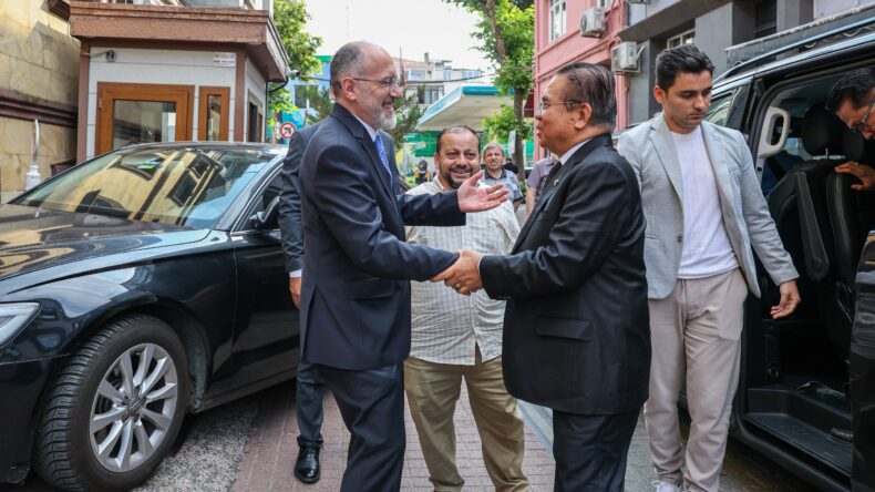 İHH VE İNSAMER ‘Moro Barış Süreci: Çatışma Çözümü ve Arabuluculuk’ çalıştayı düzenledi