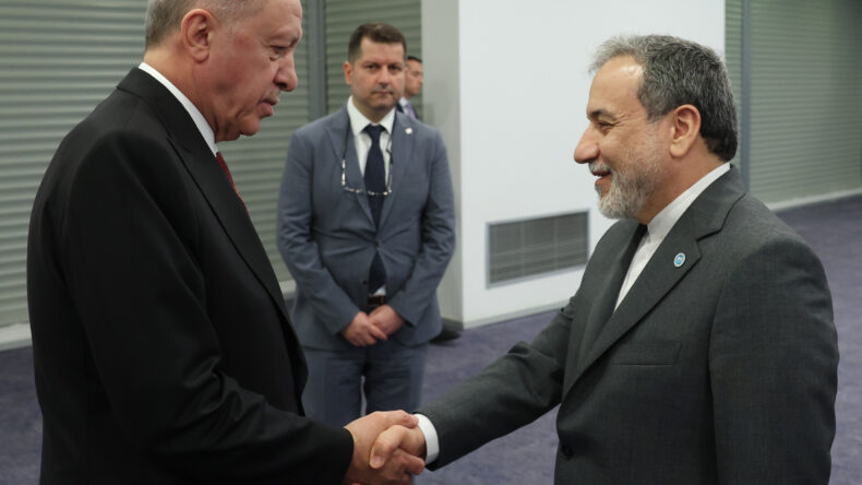 İstanbul- Cumhurbaşkanı Erdoğan, İran Dışişleri Bakanı Abbas Arakçi’yi kabul etti /Haber eklendi