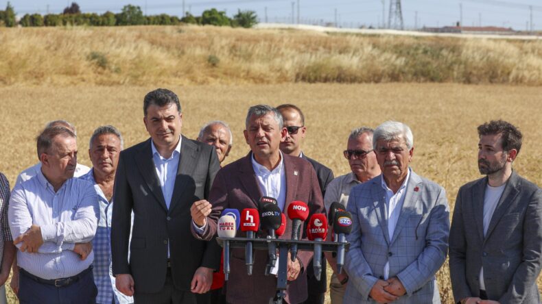 İstanbul – Özgür Özel: Tarihte ilk kez ankette yüzde 40’ı görüyoruz