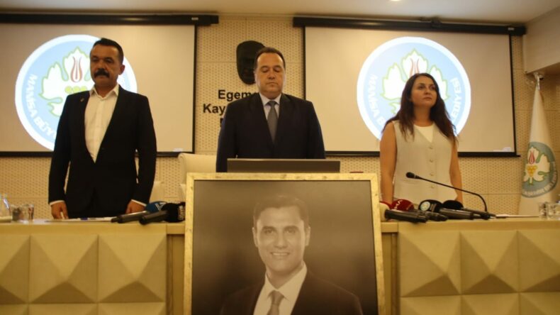Manisa Büyükşehir Belediye Meclisi, Dutlulu başkanlığında toplandı