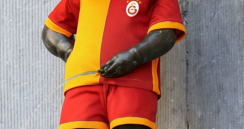 Manneken Pis heykeli, Galatasaray formasını giydi