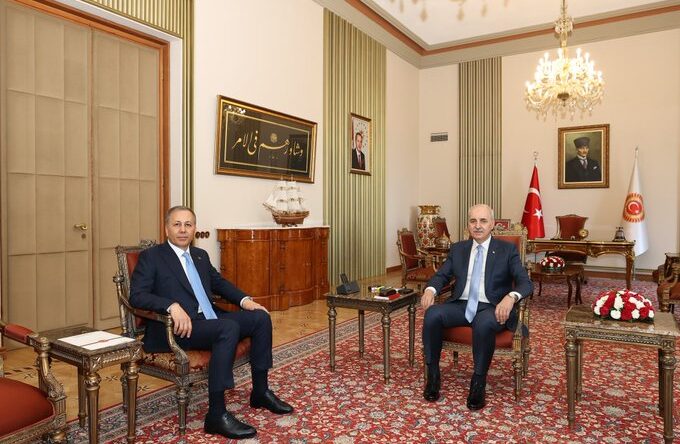 TBMM Başkanı Kurtulmuş, Bakan Yerlikaya’yı kabul etti