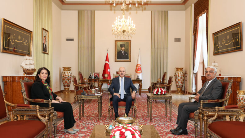 TBMM Başkanı Kurtulmuş, DEM Parti heyetini kabul etti